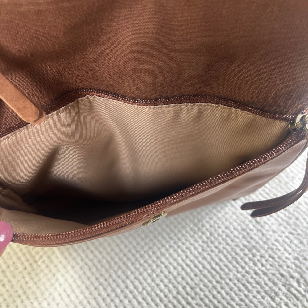 The Sak Brown Leather Backpack Convertible Messenger Bag Brass Hardware Tassel - Picture 7 of 10